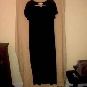 Jones New York Tricot long black dress, size L, 69% Rayon, 26% Poly, 3% Spandex